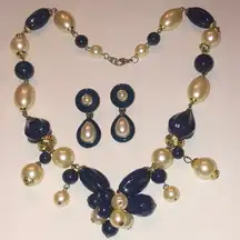 Vintage Chunky Navy Blue Gold Tone Faux Pearl Beaded Necklace Earrings Set
