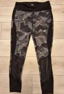 Danskin Size M 8-10 Womens Black/White See Through Inserts Yoga Leggings