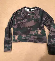 Nike Camo Crop Sweatshirt