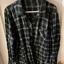 Well Worn Women's Black Plaid Button Down Shirt
