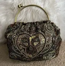 Vintage 70s Gold beaded lame egyptian flapper girl formal purse evening clutch