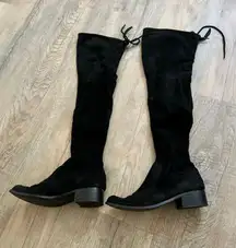 Charles David black velvet high knee Boots size 6. 