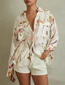 REISS Faye Floral Print Button Up Shirt in Ivory