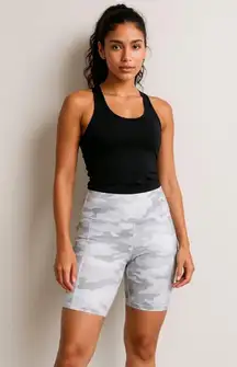 Athletic Works Camo Print Slim Fit Yoga Shorts XS | High-Waist Activewear