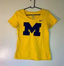 Nike Initial Embroidered M Tee Shirt Women Size Medium Yellow & Black