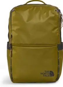 The North Face Base Camp Voyager Daypack Color Sulphur Moss New $139