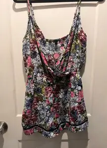 Romper size M. Pre loved, very cute!