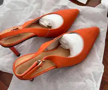 Orange Slingback Heels
New high-grade lychee-grain cowhide, sheepskin lining