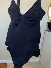 Skims Seamless Sculpt Brief Body Suit in Onix Color-Size: XL