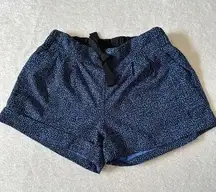 Lululemon Spring Break Away Short II Women Size 4 2.5" Inseam Blue Black Pockets