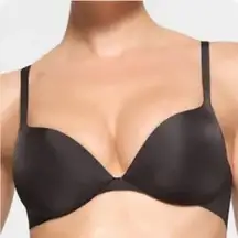 Skims Teardrop Black Women's Bra NWOT