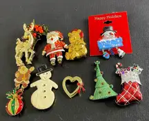 Costume Jewelry Christmas Brooches  & 2 Button Covers Lot Vintage To Modern