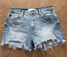 KanCan Distressed Cut Off Raw Hem High Rise Jean Shorts 9/28