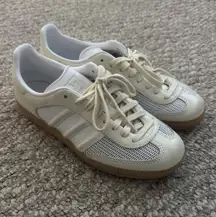 Women’s Adidas Sambas 