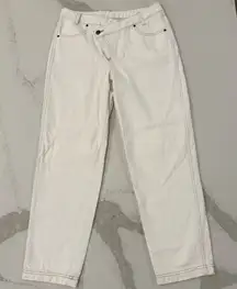 Future Collective Crossover Waist MidRise Tapered Leg Denim Jeans Womens 4 White