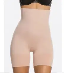 Spanx Slim Cognito Women's Size Large-high waisted mid thigh shorts- Nude 2433