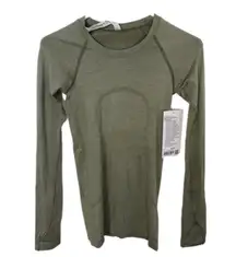 NWT Swiftly Tech Long-Sleeve Shirt 2.0