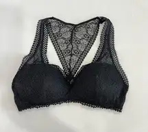 Victoria's Secret Black Lace Bralette Size Small Pull-Over Style Lightly Lined