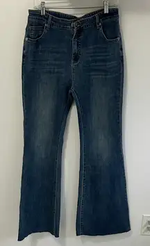 Commense Raw Hem Flare Jeans