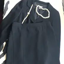 Ann Taylor Black Skirt Suit Sz 4P