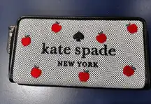 New York apple print wallet with silver hardware #KateSpade