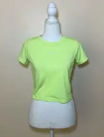 Nike  Cropped Baby Tee