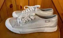 Rocket Dog Jumpin Cotton Sneaker Silver Size 7