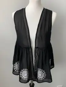Versona Black Sheer Snowflake Mandala Vest Sz S