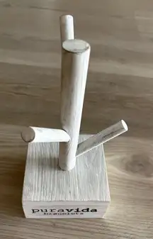 Puravida wood bracelet stand
