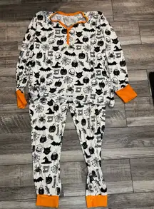 Little Sleepies Black and Orange Halloween Pajama Set women’s size large