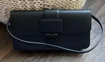 BOX-TROT M BAGUETTE BAG