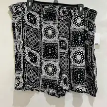 BP Womens 2X‎ Bandana Print Shorts Elastic Waist Casual Comfy Black White