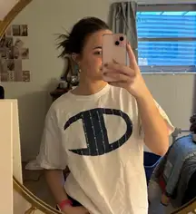 White champion t-shirt. Size L