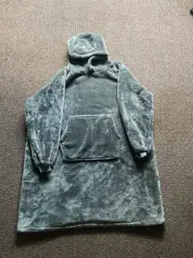 L Grey Hoodie Blanket 