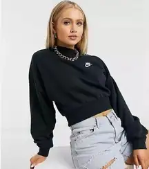 Nike mock neck cropped pullover sweatshirt