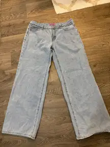 Edikted Low-Rise Jeans