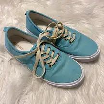 Old Navy  Tennis Shoes Women’s Size 5 lace up casual canvas shoe blue gold