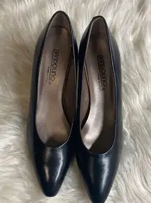 Bandolino size 8N black heels