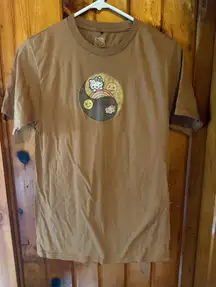 Hello Kitty Sanrio Dream Big Graphic T-Shirt Brown Yin Yang Cute Size Small‎