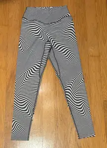 Monochrome Swirl High-Waisted Leggings