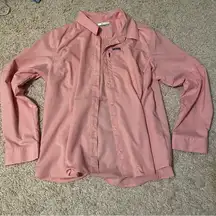 Columbia  light pink outdoor button up shirt size xl