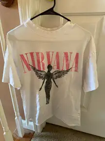 Nirvana tee