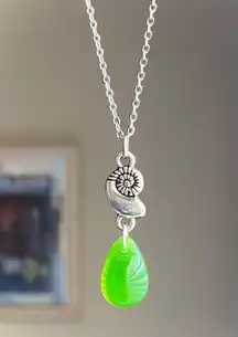 Handmade spiral seashell ammonite & Czech glass teardrop bead funky boho fairy style necklace🌀