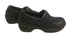 B.O.C.‎ Born Comfort Black Swirl Design Clogs Size 8.5
