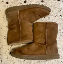UGG short classic boots (6) chestnut tan light brown winter GUC