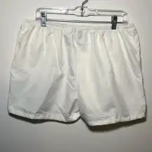 NIKE Vintage Crisp White Court Shorts Size: L