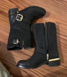 WOMENS  BOOTS SIZE 7 color black