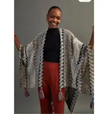 Anthropologie brand Michael Stars Bohemian Fringed Knit Kimono Size OS