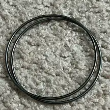 Set of 2 women’s vintage dark grey/silver dainty bangle bracelets one‎ size