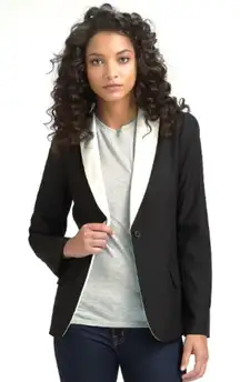 𝅺nwot Elizabeth and James Sammi tuxedo blazer sz 6